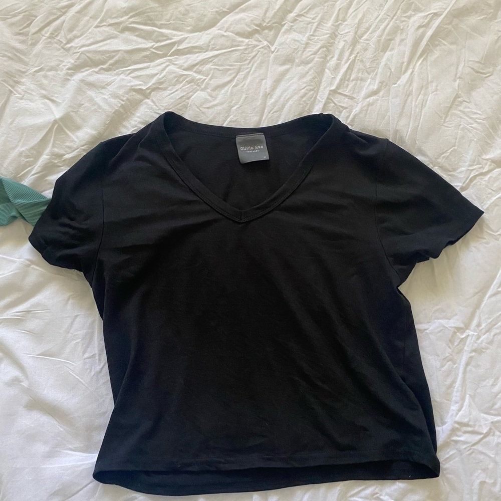Black t shirt
